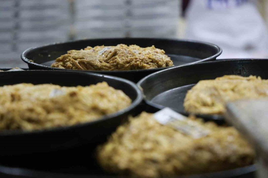 Odun Ateşinde Pişirilen İftar Ve Sahur Sofralarının Vazgeçilmezi: ‘tahinli Pide’