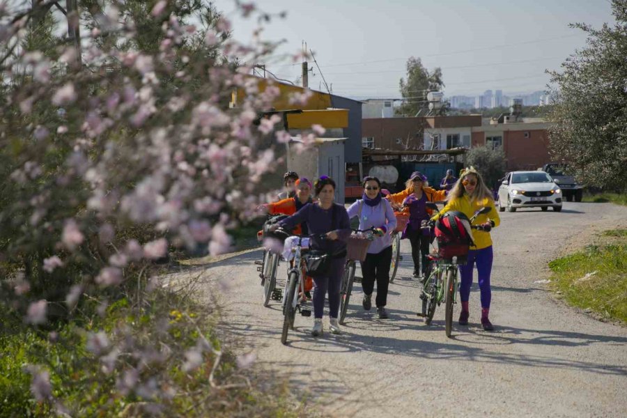 Mersin’de Bisikletli Kadınlar ’pedalları Çeviriyoruz’ Etkinliğinde Buluştu