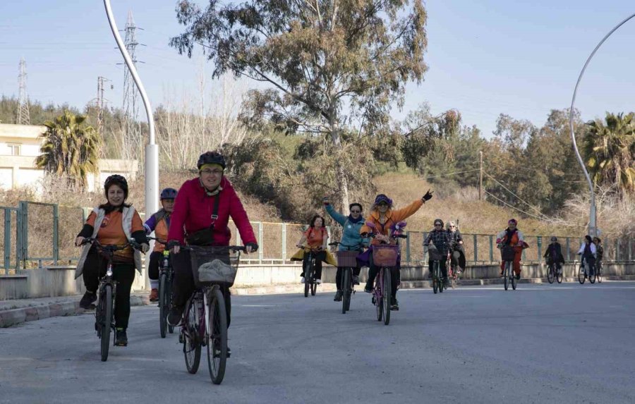 Mersin’de Bisikletli Kadınlar ’pedalları Çeviriyoruz’ Etkinliğinde Buluştu