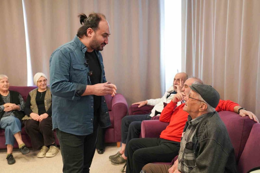 Deneyimli Vatandaşlar İngilizce Öğreniyor