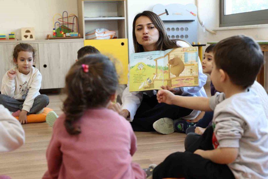 Büyükşehir’in Manavgat Kreşinde Çocuklar Eğlenirken Öğreniyor