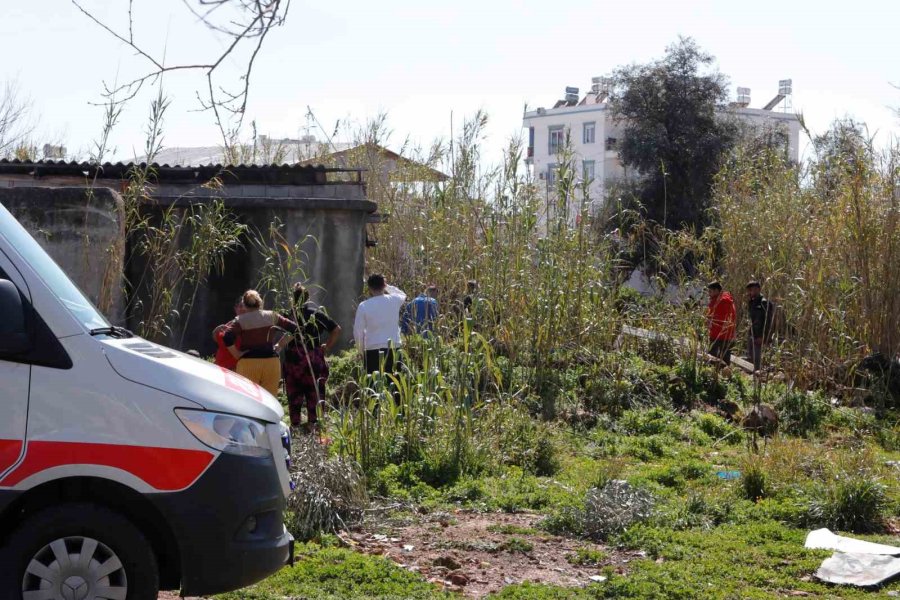 27 Yaşındaki Gencin Cansız Bedeni Boş Arazide Bulundu