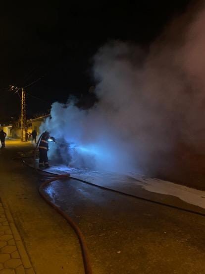 Seyir Halindeki Otomobil Aniden Alevler İçerisinde Kaldı