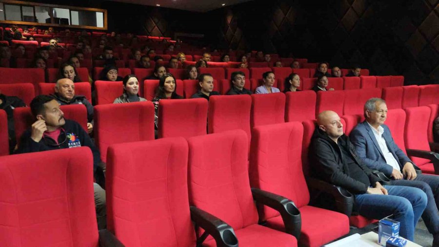 Kemer’de Belediye Personeline İş Sağlığı Ve Güvenliği Eğitimi Verildi