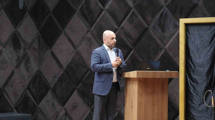 Kemer’de Belediye Personeline İş Sağlığı Ve Güvenliği Eğitimi Verildi