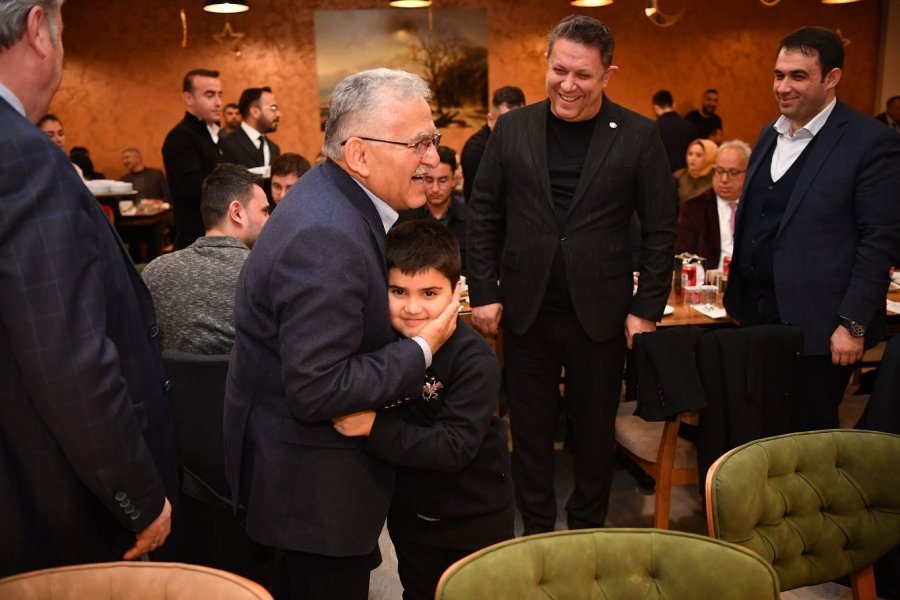 Başkan Büyükkılıç; Ramazan Heyecanını Vatandaşlarla Yaşıyor