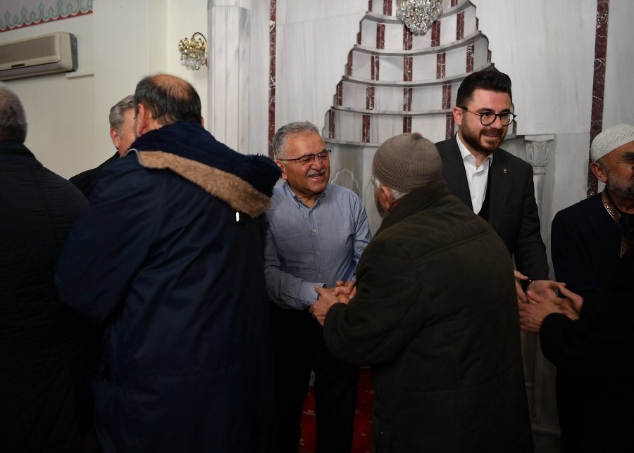 Başkan Büyükkılıç; Ramazan Heyecanını Vatandaşlarla Yaşıyor