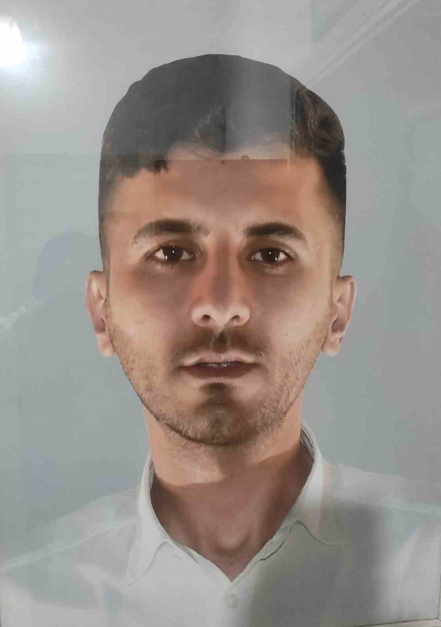 Genç Adamı Hayattan Koparan 17 Yaşındaki Sürücüye 1 Yıl 4 Ay Ceza Verildi