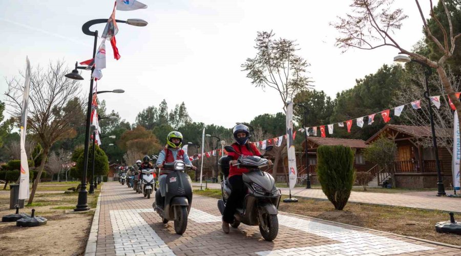 Mersin’de ’motorlu Kadınlar Güvenli Sürüş Etkinliği’ Düzenlendi