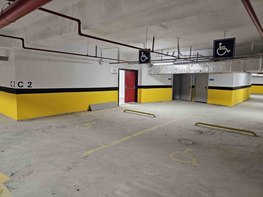 Niğde Eğitim Ve Araştırma Hastanesinde 700 Araçlık Yeni Otopark Hizmete Açıldı