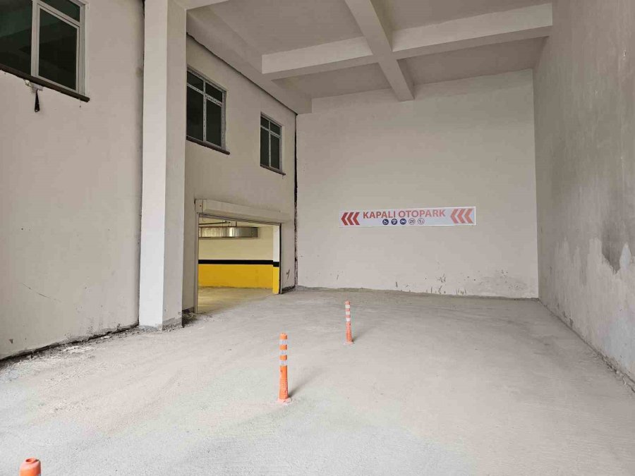 Niğde Eğitim Ve Araştırma Hastanesinde 700 Araçlık Yeni Otopark Hizmete Açıldı