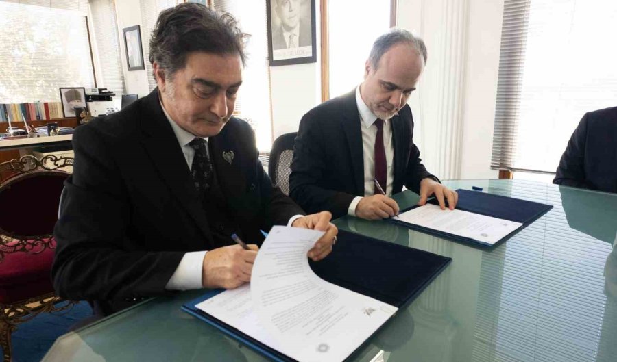 Nöhü İle Girne Amerikan Üniversitesi Arasında İş Birliği Protokolü İmzalandı