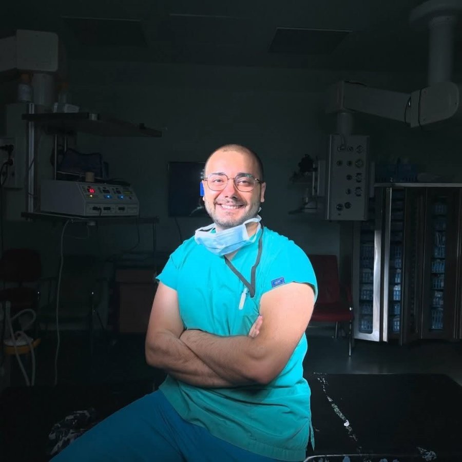 Niğde’de Hasta Tarafından Bıçaklı Saldırıya Uğrayan Doktor Yaralandı