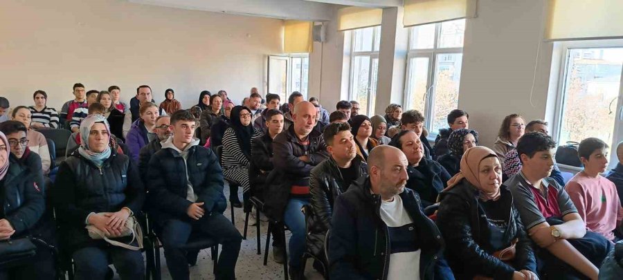 Talas Atatürk Mtal Öğrencileri Avrupa Yolunda