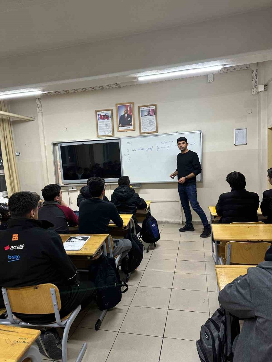 Talas Atatürk Mtal Öğrencileri Avrupa Yolunda