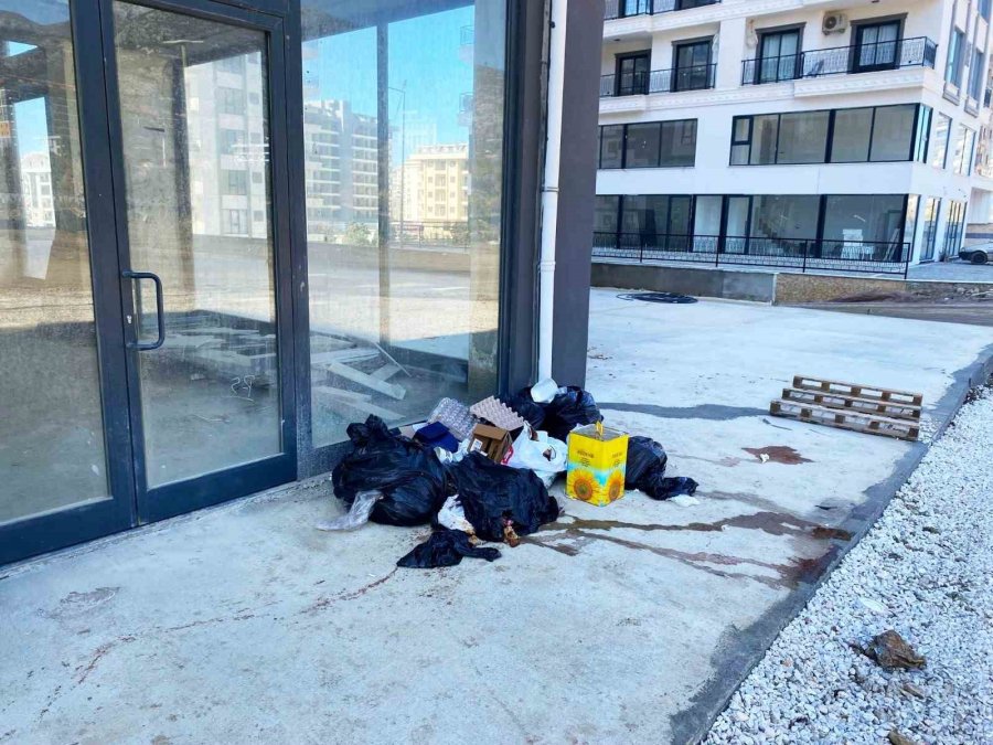 Hijyen Kurralarına Aykırı Yemek İmalatı Yapan Ruhsatsız İşletme Mühürlendi