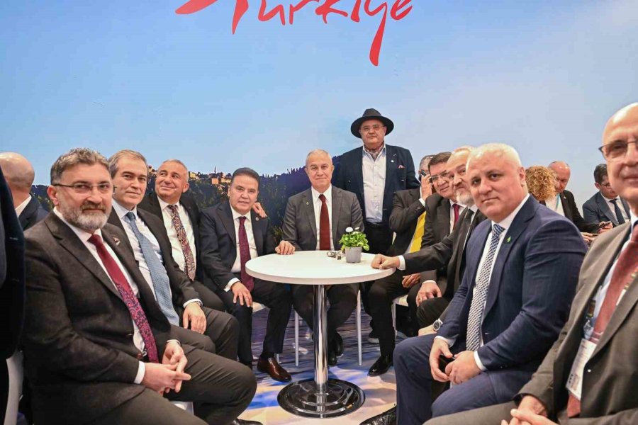 Başkan Böcek, Itb Berlin Fuarı’nda Antalya’yı Tanıtıyor