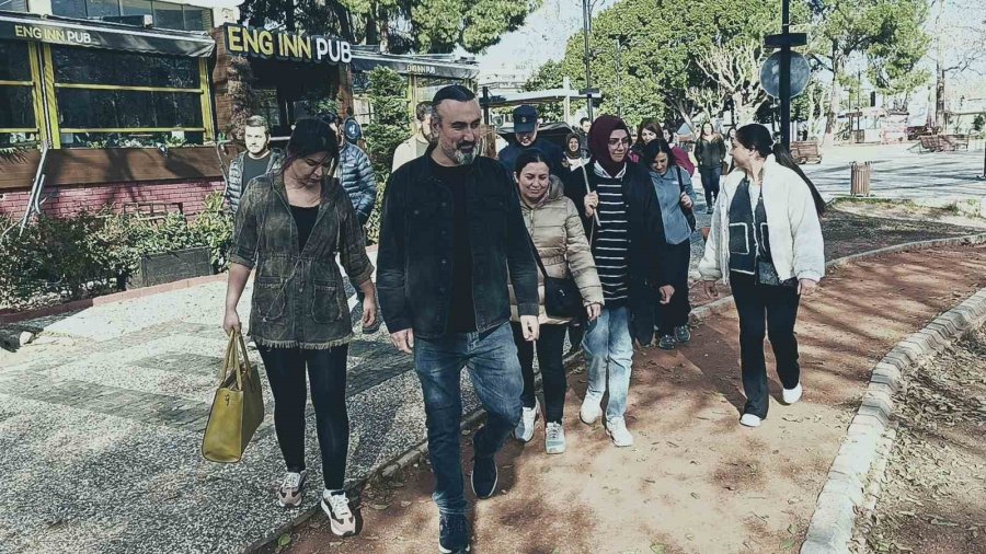 Sahil Güvenlik Komutanlığı’ndan 112 Acil Sağlık Personeline Eğitim