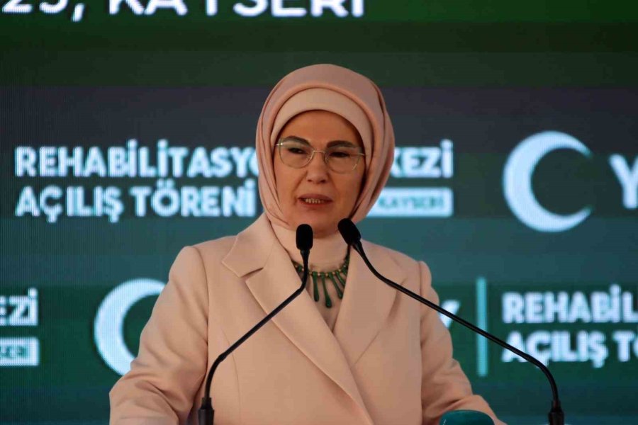 Emine Erdoğan: "neslimizi Bağımlılıklara Karşı Korumak, Ülke Bekasını Korumaktır"