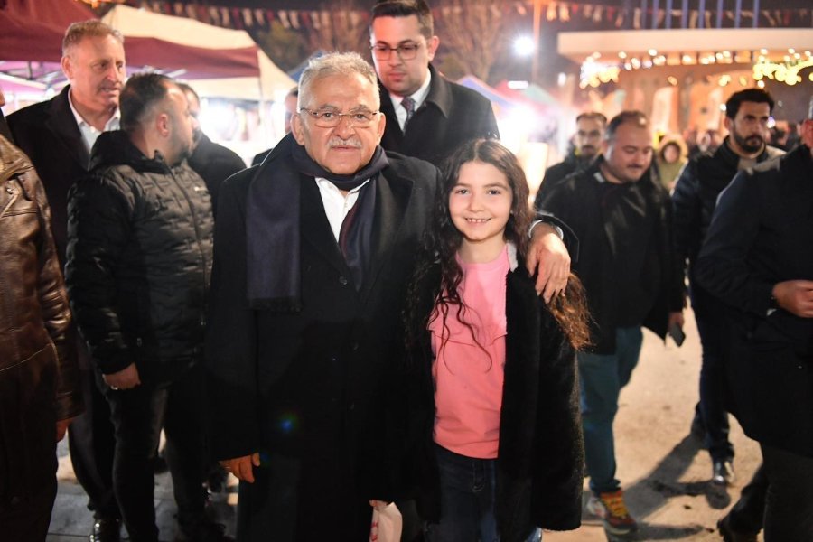 Başkan Büyükkılıç, Ramazan Etkinliklerinde Kayserililerle Bir Araya Geldi