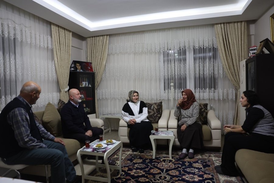 Başkan Çolakbayrakdar: "şehitlerimiz Asla Unutulmayacak"