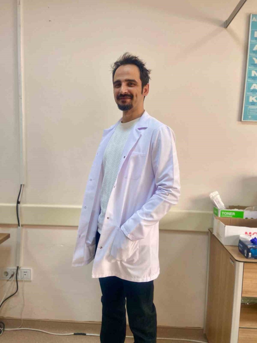 Korkuteli’nde 2 Yeni Doktor Göreve Başladı