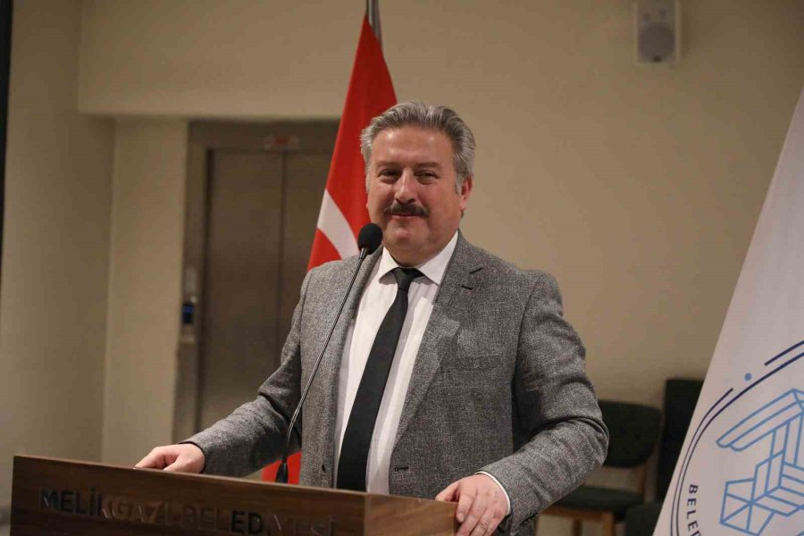 Başkan Palancıoğlu Muhtarlarla Bir Araya Geldi