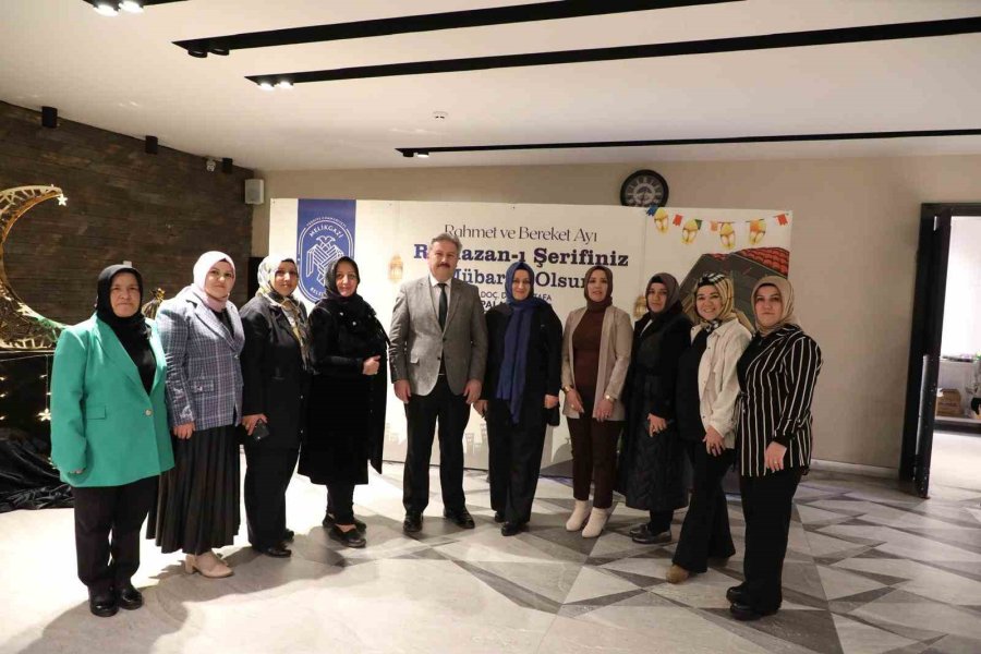 Başkan Palancıoğlu Muhtarlarla Bir Araya Geldi