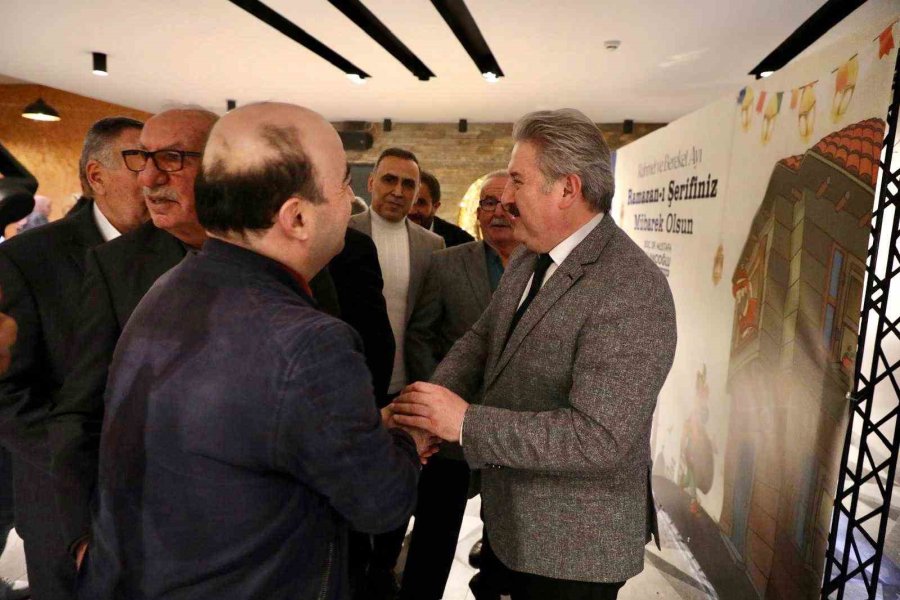 Başkan Palancıoğlu Muhtarlarla Bir Araya Geldi