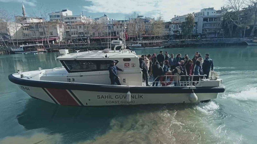 Sahil Güvenlik Komutanlığı’ndan 112 Acil Sağlık Personeline Eğitim