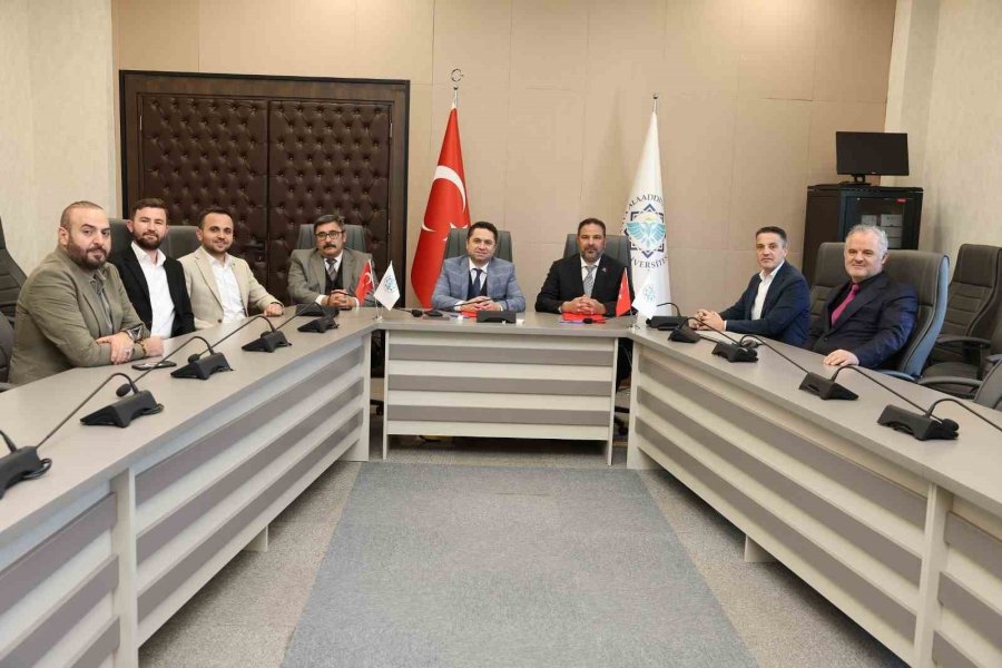 Alkü’de Eğitim Alanında Yeni İşbirliği Protokolü