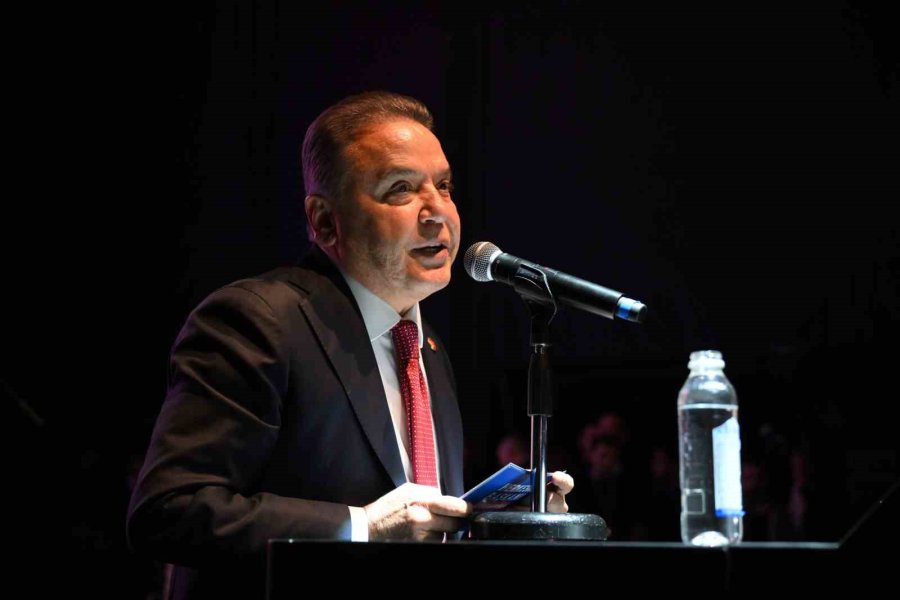 Atatürk’ün Antalya Ziyaretinin Yıldönümünde Haluk Levent Coşkusu