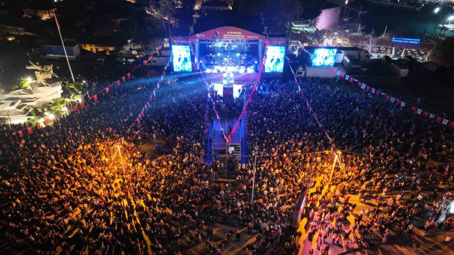 Atatürk’ün Antalya Ziyaretinin Yıldönümünde Haluk Levent Coşkusu