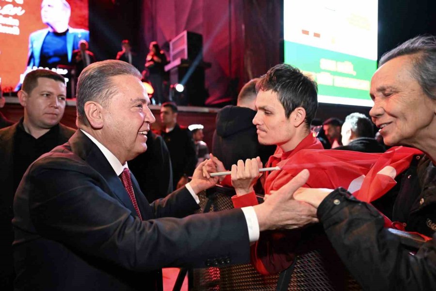 Atatürk’ün Antalya Ziyaretinin Yıldönümünde Haluk Levent Coşkusu