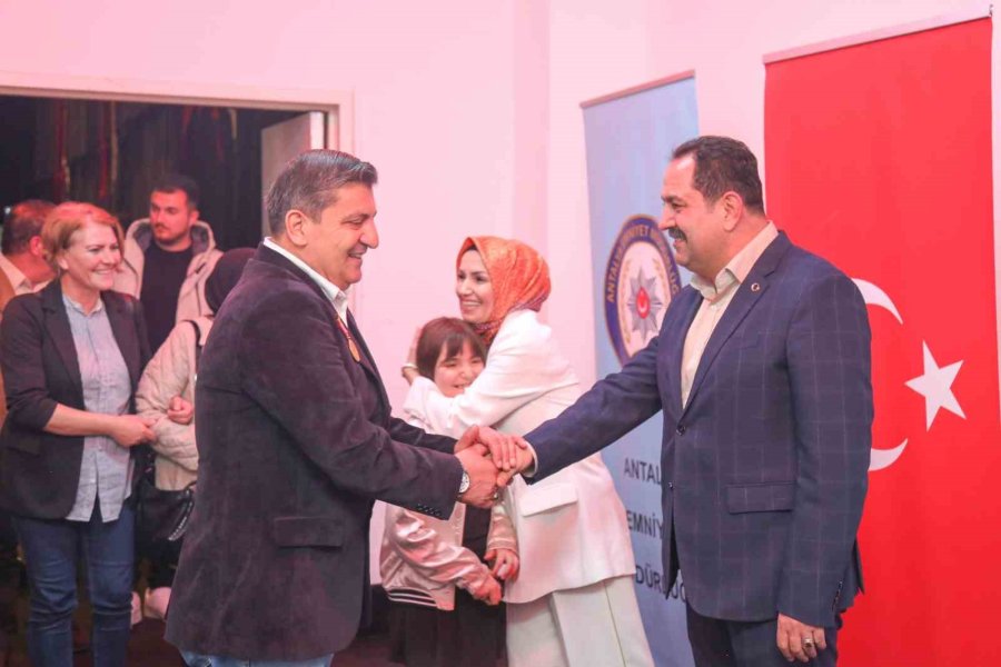 Antalya Emniyeti’nden Şehit Aileleri Ve Gazilere İftar