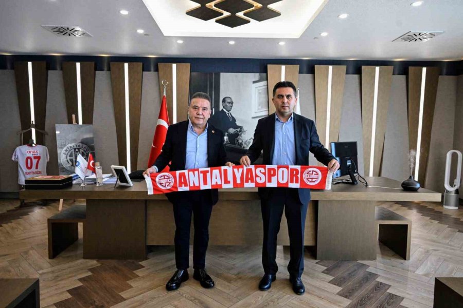 Antalyaspor’un Yeni Yönetiminden, Başkan Böcek’e Ziyaret