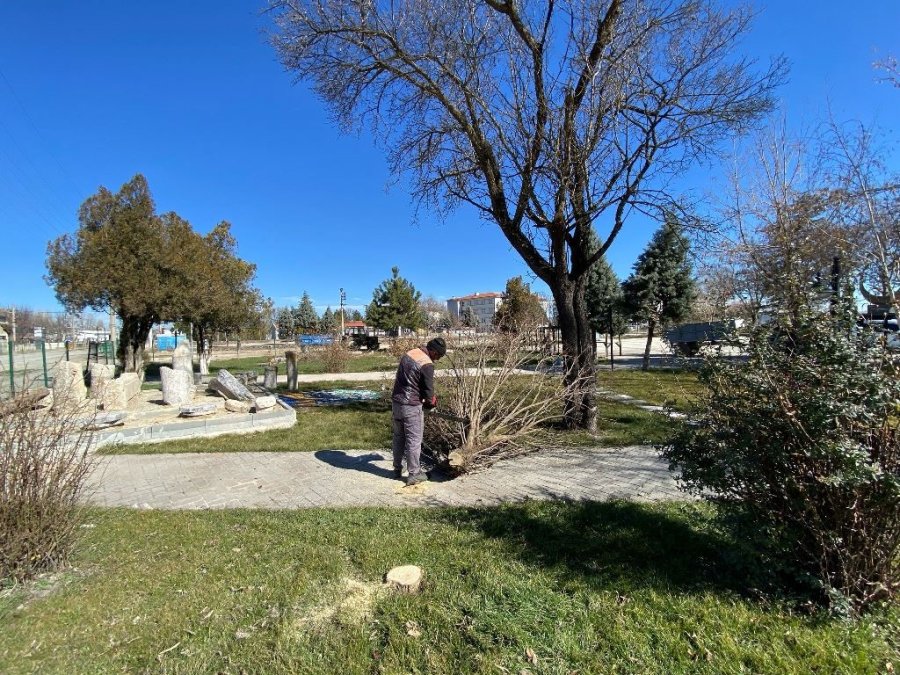 İnönü’deki Camilerde Ramazan Temizliği