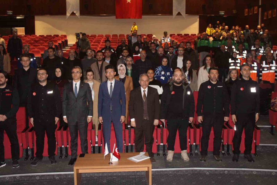 Afad İl Müdürü Genç: "afete Tek Yumruk Olarak Cevap Vermemiz Gerekir"