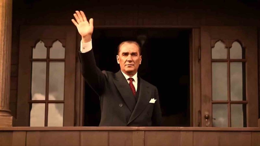 Atatürk’ün Antalya’ya Gelişi Yapay Zeka İle Kepez’de Canlandırıldı