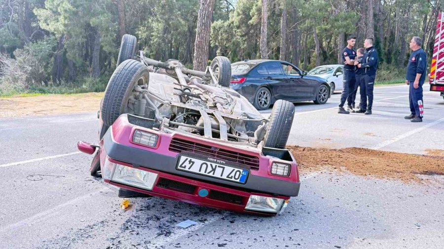 Seyir Halindeyken Devrilen Otomobil Takla Atıp Ters Döndü