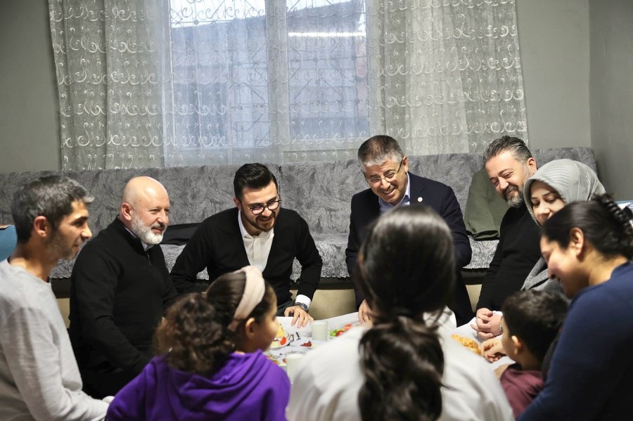 Kocasinan’da Her Gün Bir Evde Gönül Sofrası Kuruluyor