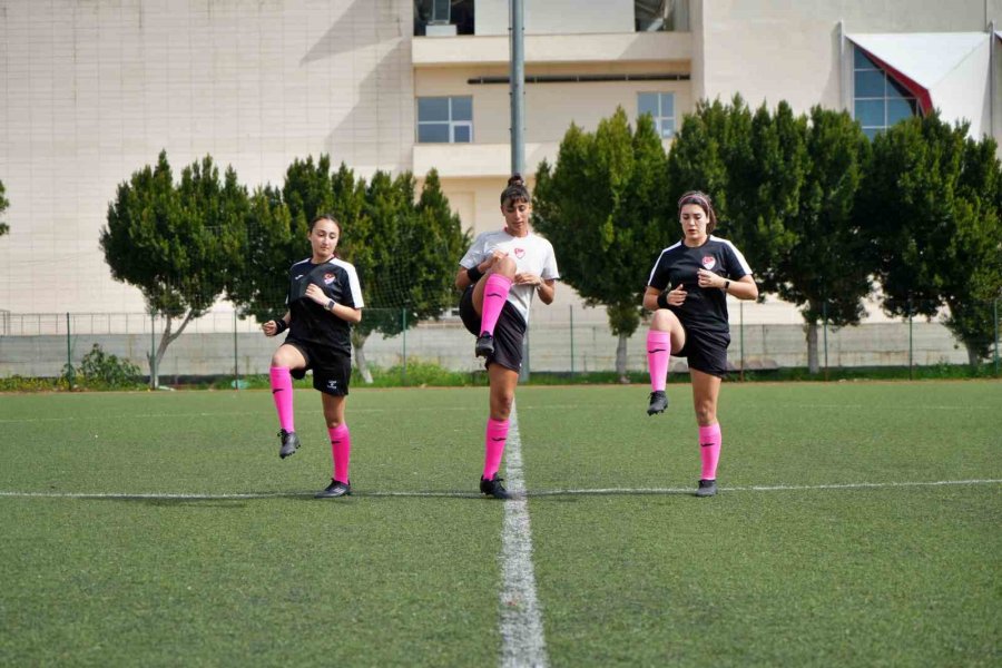 8 Mart Dünya Kadınlar Günü Öncesi Kadın Hakemler Konuştu!