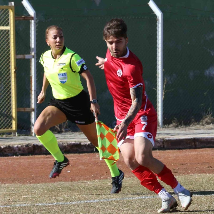 8 Mart Dünya Kadınlar Günü Öncesi Kadın Hakemler Konuştu!