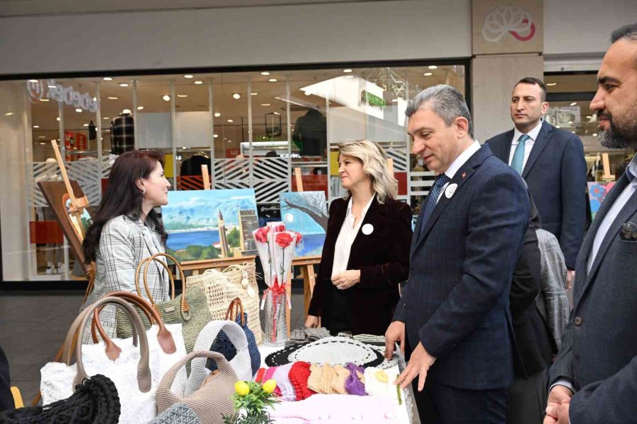 Vali Hulusi Şahin: "kadınlarımız Başımızın Tacıdır"