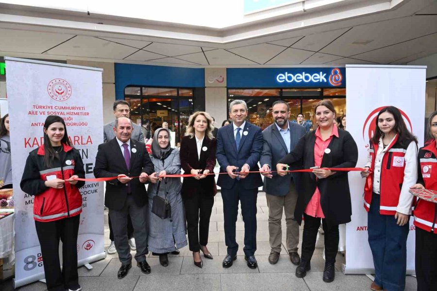 Vali Hulusi Şahin: "kadınlarımız Başımızın Tacıdır"