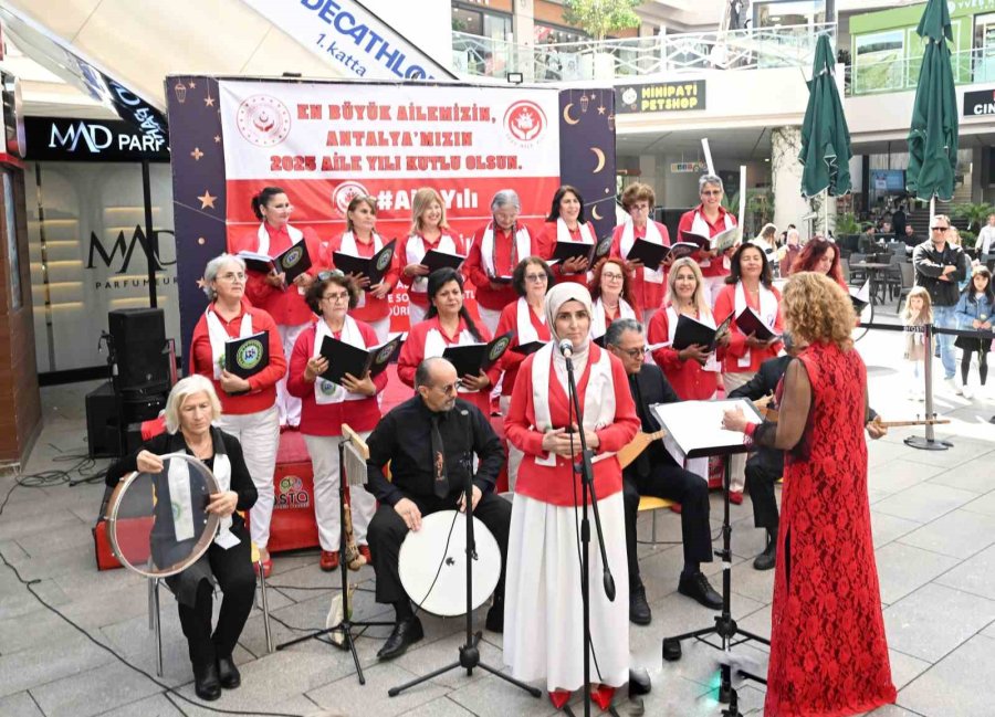 Vali Hulusi Şahin: "kadınlarımız Başımızın Tacıdır"