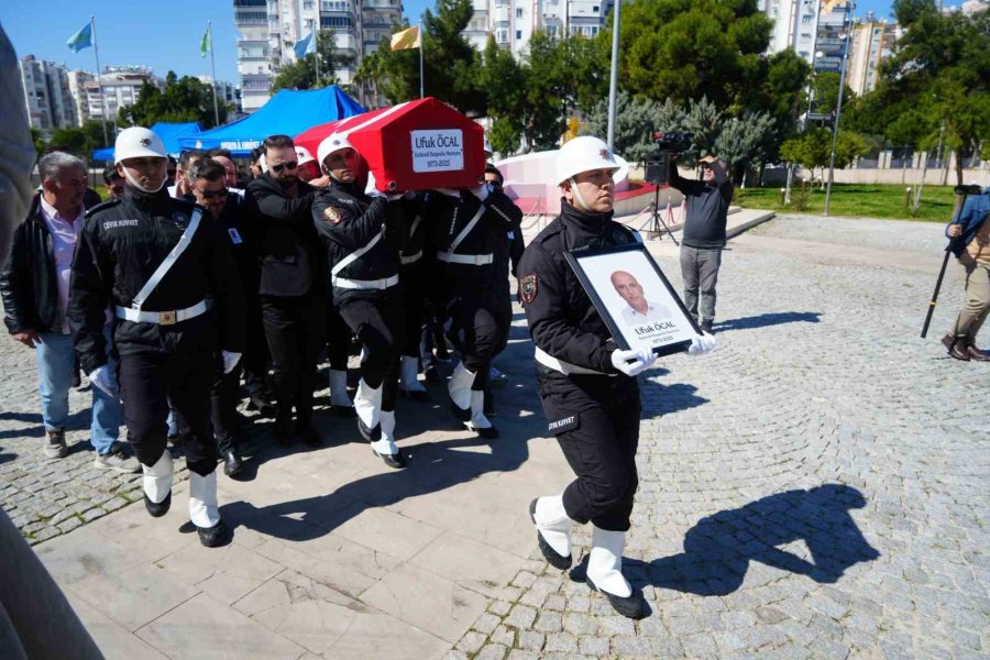 Kanser Tedavisi Görürken Hayatını Kaydeden Başpolise Veda