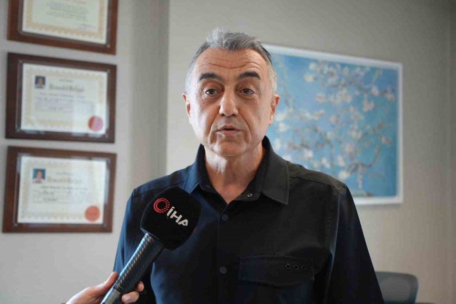 Taraftarlar Bu Sefer Mehmet’in Kanserle Mücadelesi İçin Meşale Yaktı