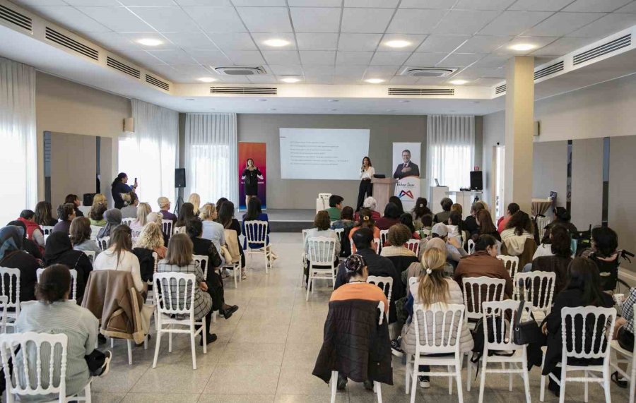 Mersin’de Özel Bireyler Ve Anneleri İçin ’beden Ve Ruh Sağlığı Atölyesi’ Düzenlendi