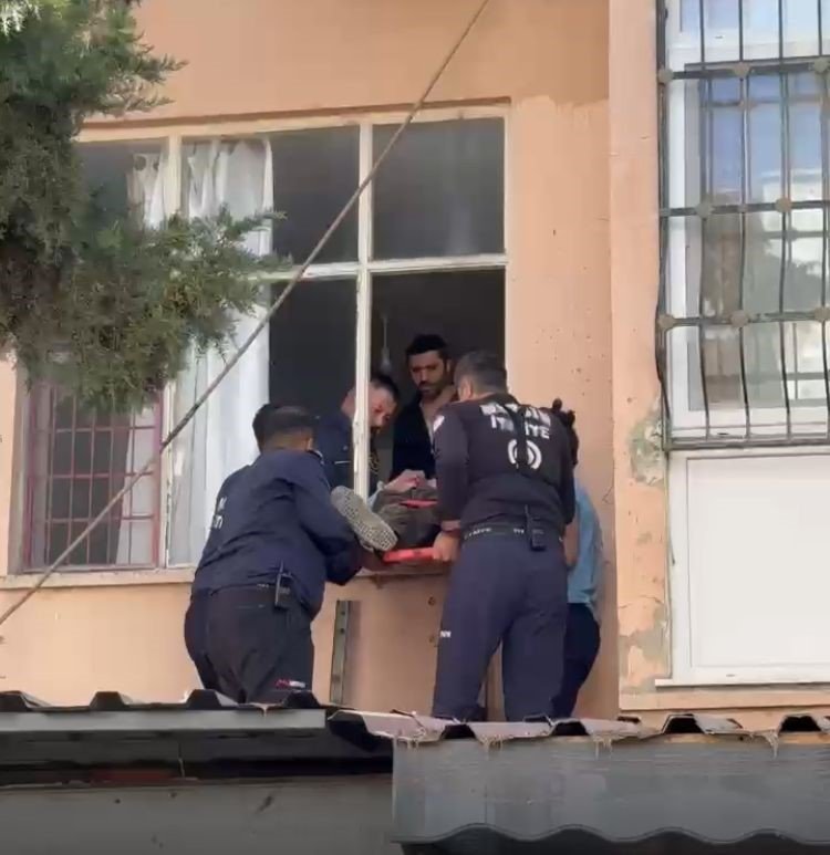 Damdan Sarkarak Evine Girmeye Çalıştı, Sonu Kötü Bitti